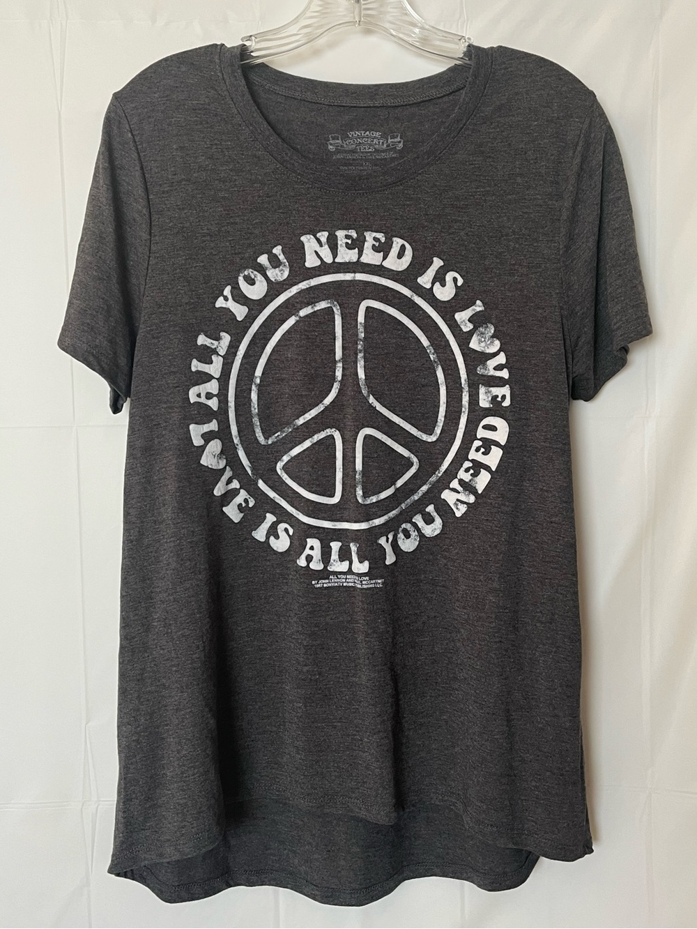 Vintage-Inspired Short Sleeve Peace Graphic Tee - Charcoal